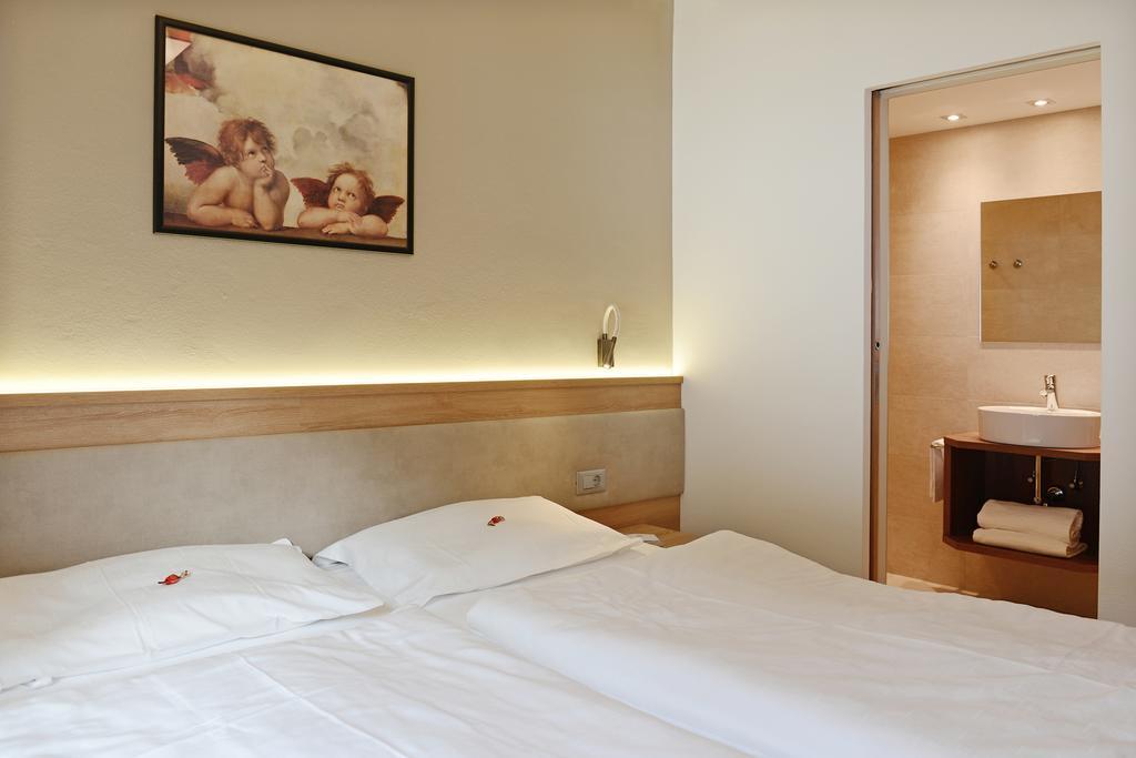 Residence Hotel Fever Ortisei Szoba fotó