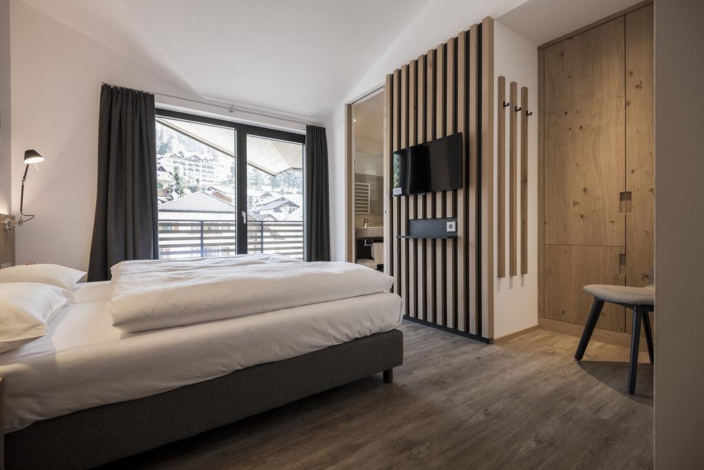 Residence Hotel Fever Ortisei Kültér fotó